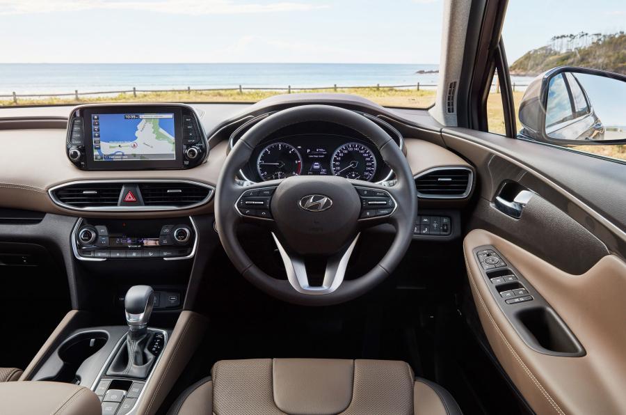 Торпедо Hyundai Santa Fe Elite (TM) 2018 года  (AU) (фото 13 из 17)